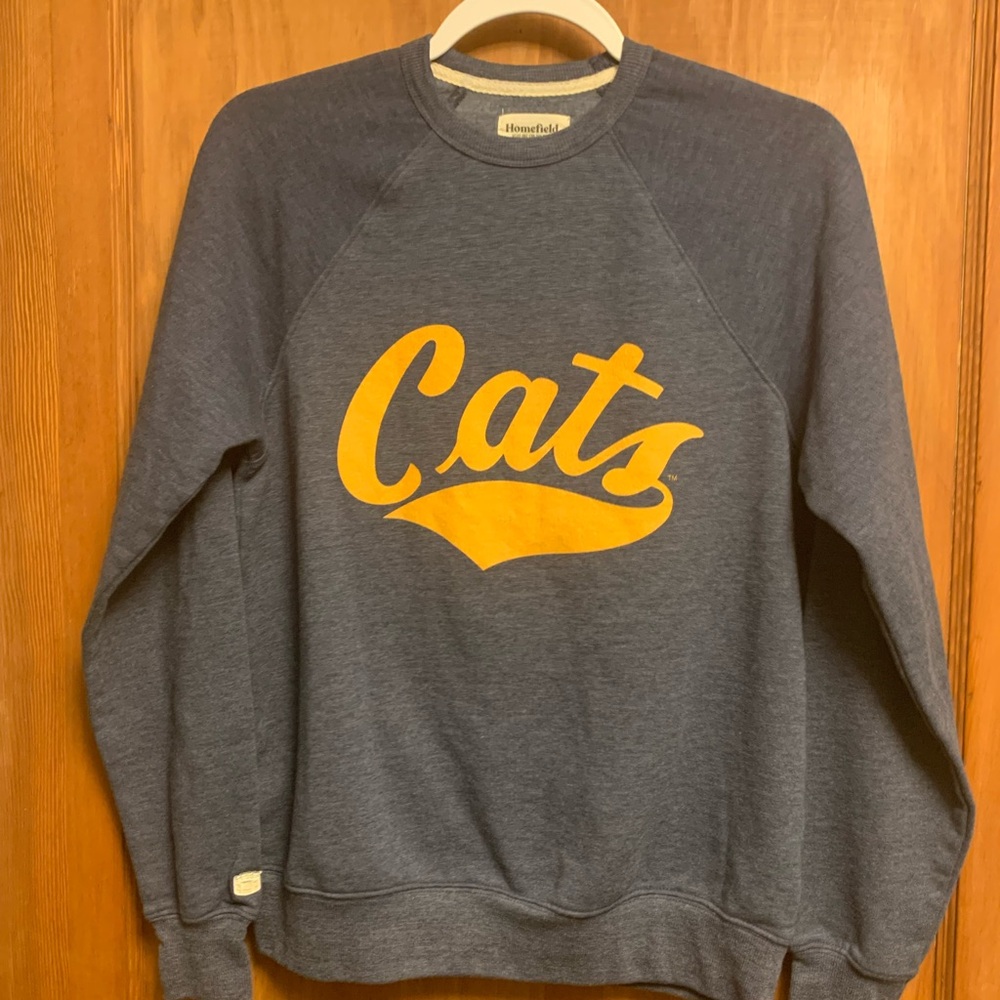 Montana State College- vintage 1982 
Blue and Gold Cats Sweatshirt